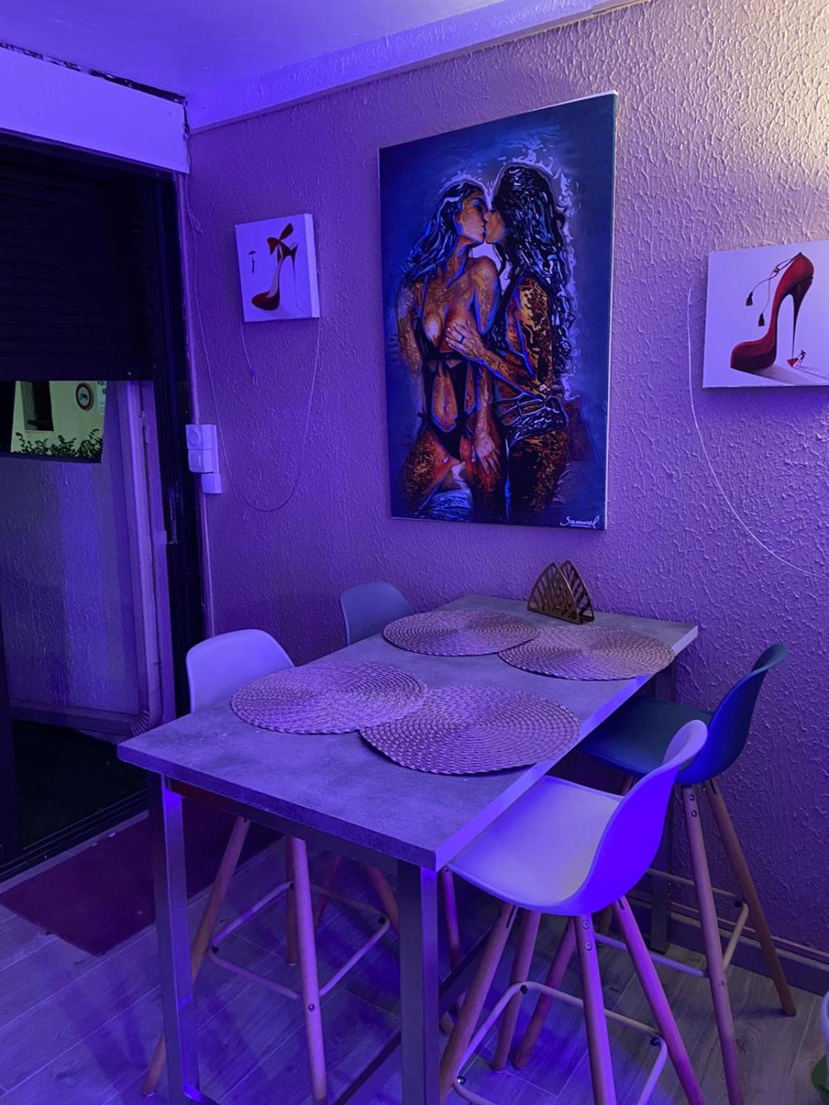 Purple Secret Naturiste แอกด์ ภายนอก รูปภาพ